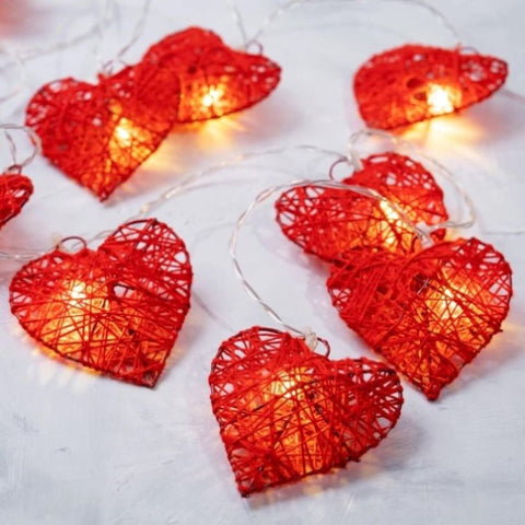 50 Red 3D Hollowed Rattan Heart-Shaped 5M LONG String Fairy Lights, Battery Indoor & Outdoor V382-REDHRTRATTBATT50