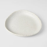 Onigiri Shaped Plate 25cm Shell White Glaze V637-C0449
