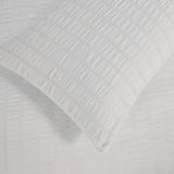 Seersucker White Valencia Dream Quilt / Doona / Duvet Cover set V745-AQ08379K3