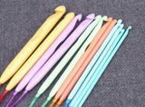 12 pieces of colorful carpet crochet hook sets in different sizes - professional needles for yarn V1366-AZ2-W-13422
