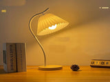 Table Lamp with Cloth Pleated Lampshade Metal Modern Nightstand Bedside Lamp for Bedroom Living Room V1294-YM0710-3119230115411