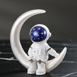 Moonlight Dreams Moon Lamp Humidifier Night Light USB Aroma Diffuser with Astronaut Figurine 7-Color V888-ELOSUNG54567