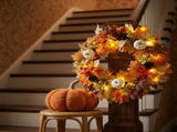 Christmas decorative wreath45 cm in diameter, adorned with white pumpkins, pinecones, and maple V888-ELOSUNG56814