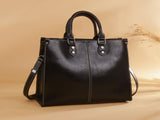 Black Elegant Leather Handbag - StylishTote with Adjustable Strap, Spacious and Durable V888-ELOSUNG16693