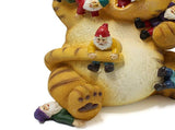 Cat and Dwarf Statue Sitting Cat Decor Figurine Resin Animal Ornament for Home Courtyard Landscape V1294-YM0901-3111240166911