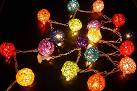 1 Set of Multi Coloured 5cm Rattan Cane 50 Ball Battery Powered LONG 5m String Lights Christmas Gift V382-MULTICOLRATTBALLBATT50