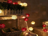 1 Set of Red and White 5cm Rattan Cane 50 Ball Battery Powered LONG 5m String Lights Christmas Gift V382-REDWHITERATTBALLBATT50