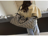 Black Stylish Geometric Pattern Travel Duffel Bag - Large Capacity Lightweight Weekender & Gym Bag V888-ELOSUNG27484