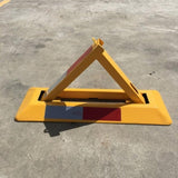 Triangle Lockable Parking Barrier Fold Down Vehicle Security Car Parking Lock Safety Reflective V891-CAR-PBTR-X1