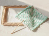 Square Wooden Knitting Loom Board, Beech Wood with Stainless Hooks for Blankets Scarves, 30 x 30cm V1188-MS-721-319