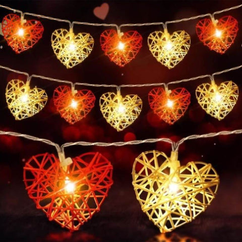 50 Red and White 3D Hollowed Rattan Heart-Shaped 5M LONG String Fairy Lights, Battery Indoor & V382-REDWHHRTRATTBATT50