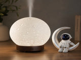 Moonlight Dreams Moon Lamp Humidifier Night Light USB Aroma Diffuser with Astronaut Figurine 7-Color V888-ELOSUNG54566