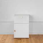 PORTO BEDSIDE TABLE - WHITE - HAMPTONS - ROUND BRASS V164-ECS13WHB06G