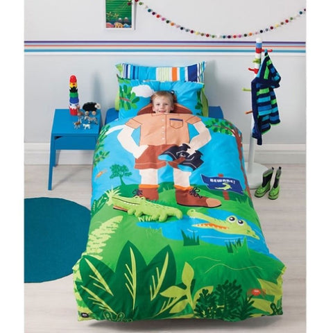 Cubby House Reversible Croc Hunter Quilt Cover Set Double V442-LDE-QUILTCS-CROCHUNTER-GREEN-DS