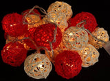 1 Set of Red and White 5cm Rattan Cane 50 Ball Battery Powered LONG 5m String Lights Christmas Gift V382-REDWHITERATTBALLBATT50