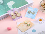 900 pieces of 250 5-color jewelry display cards, 150 self sealing bags, and 500 ears on the V1369-AZ3-W-03290