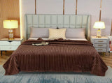 200*230cm Brown Solid Colour Flannel Throw Blanket - Thick Double-Sided Fleece with Ribbed Texture V888-ELOSUNG50700