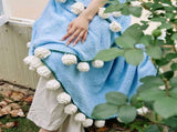 Hand-Crocheted Rose Round Blanket A versatile romantic gift that brightens everyday warmth. V1232-MGHT011
