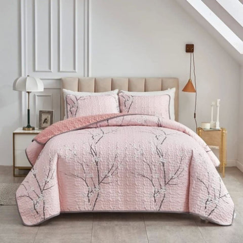 Versatile Quilted Coverlet and Pillowcases Set: Adapts to Every Season - Queen size V745-MAC090235Q13U