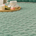 SOGA Green 183cm Wide Mattress Cover Thick Quilted Fleece Stretchable Clover Design Bed Spread Sheet BCOVER7010