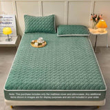 SOGA Green 153cm Wide Mattress Cover Thick Quilted Fleece Stretchable Clover Design Bed Spread Sheet BCOVER7009