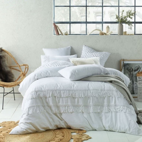 Accessorize Tassel Quilt Cover Set White Queen V442-HIN-QUILTCS-TASSELLINENCOTTON-WHITE-QS