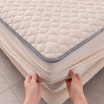 SOGA Beige 138cm Wide Mattress Cover Thick Quilted Fleece Stretchable Clover Design Bed Spread Sheet BCOVER7004