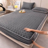 SOGA Grey 138cm Wide Mattress Cover Thick Quilted Fleece Stretchable Clover Design Bed Spread Sheet BCOVER7001